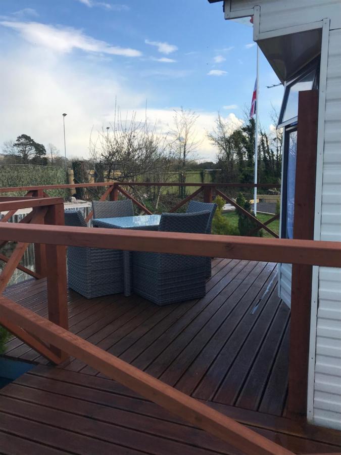 Pet Friendly Riverside Static Caravan Cheddar Exteriör bild