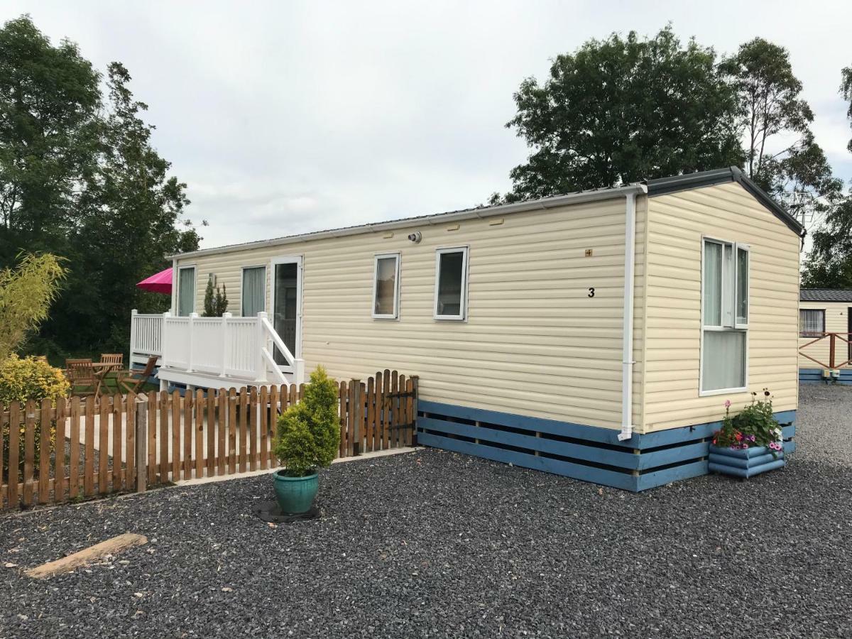 Pet Friendly Riverside Static Caravan Cheddar Exteriör bild